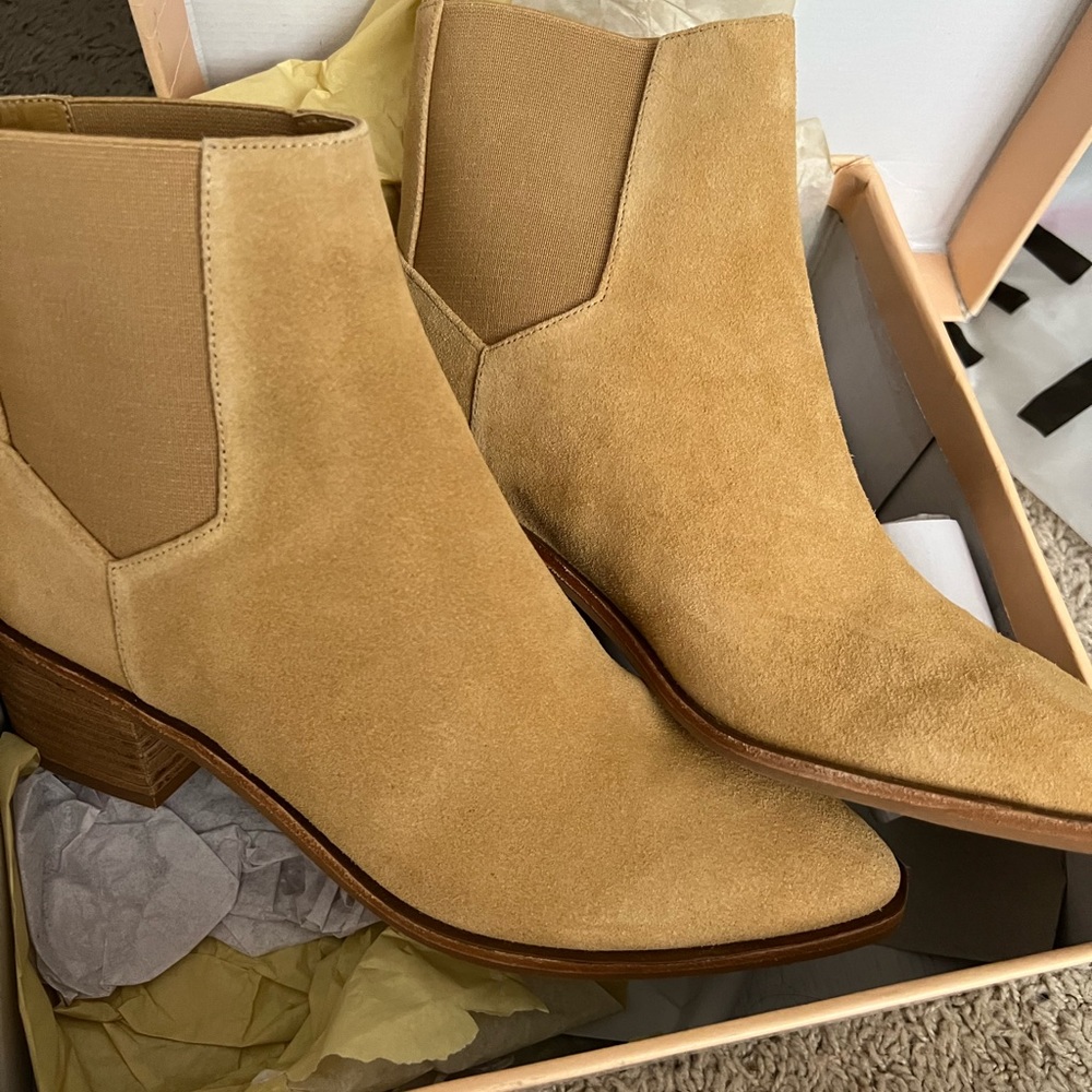 Chinese Laundry Suede Chelsea Boots